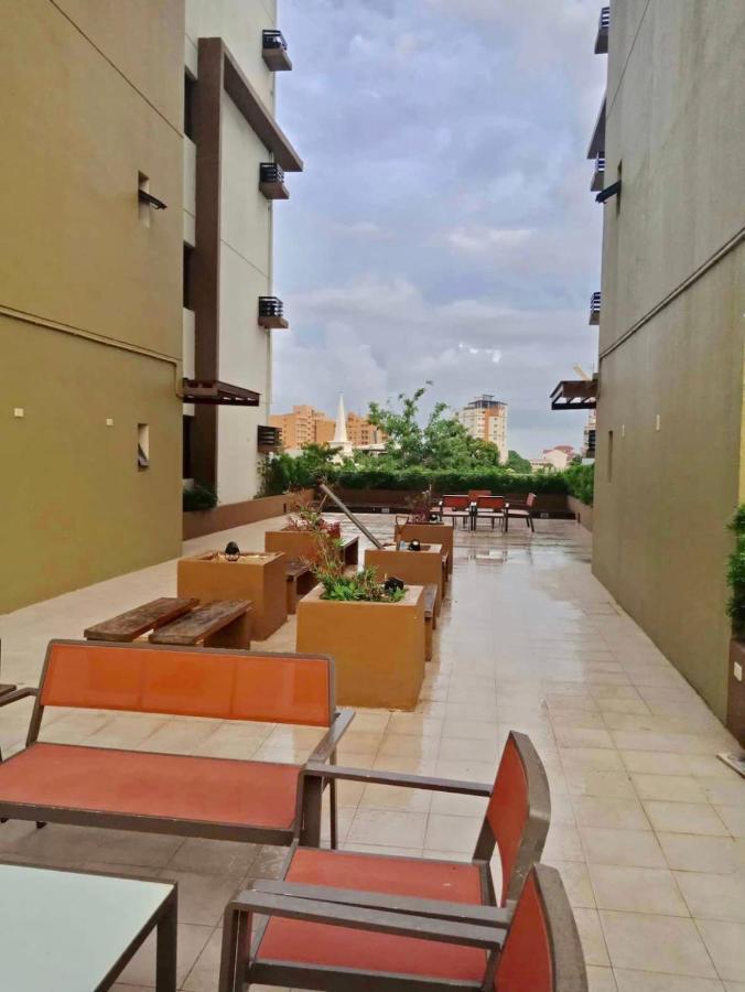 Grand Residences Studio Unit - Walking Distance To It Park Cebu Exterior foto